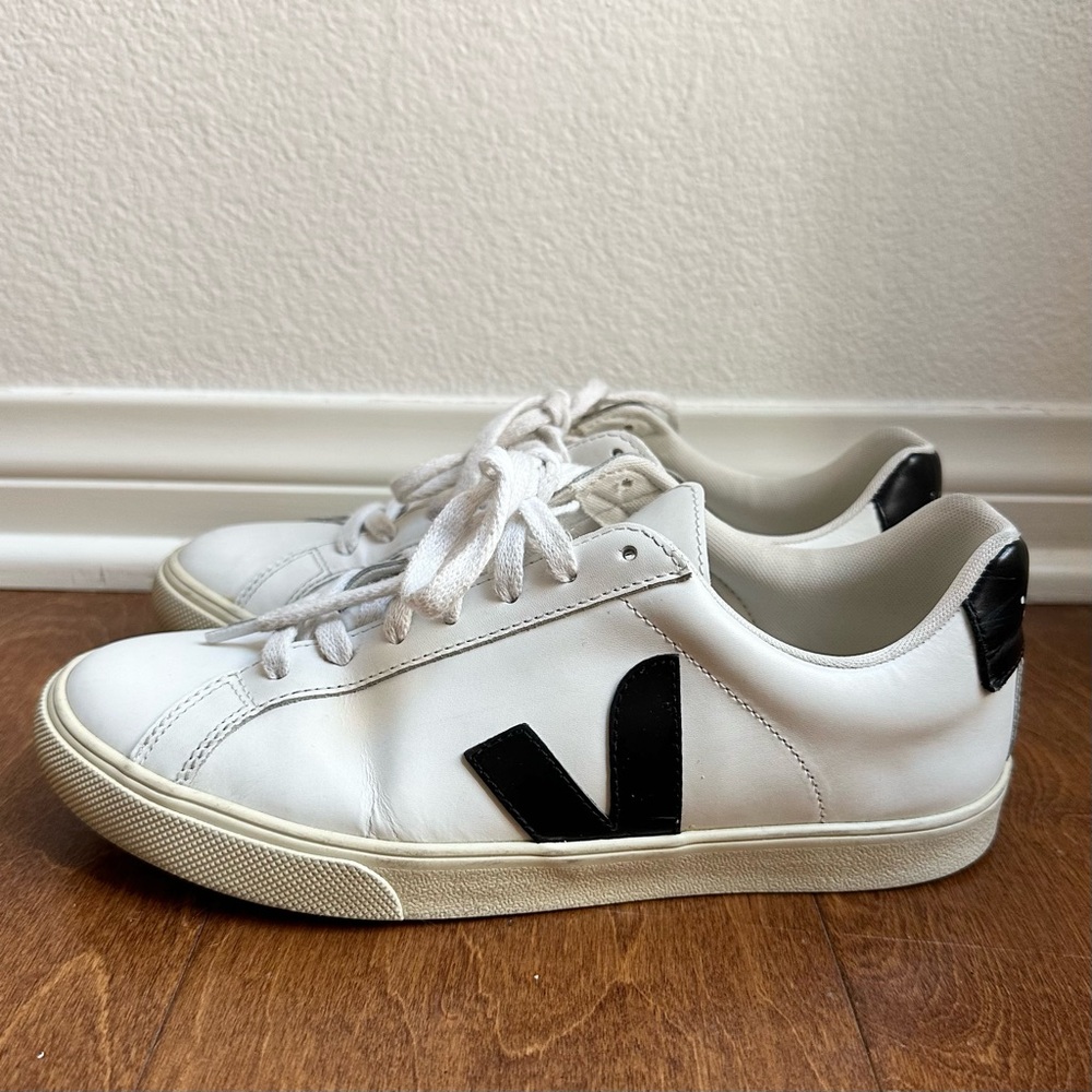 Veja Esplar Leather Sneakers in White/Black Size EUR 39/ US 8